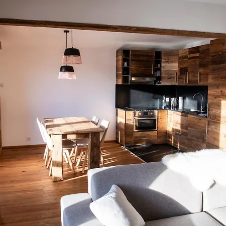 Modernity And Authenticity In Crans-montana, Breathtaking Panorama アパート クラン