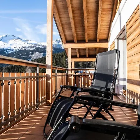 Modernity And Authenticity In Crans-montana, Breathtaking Panorama アパート